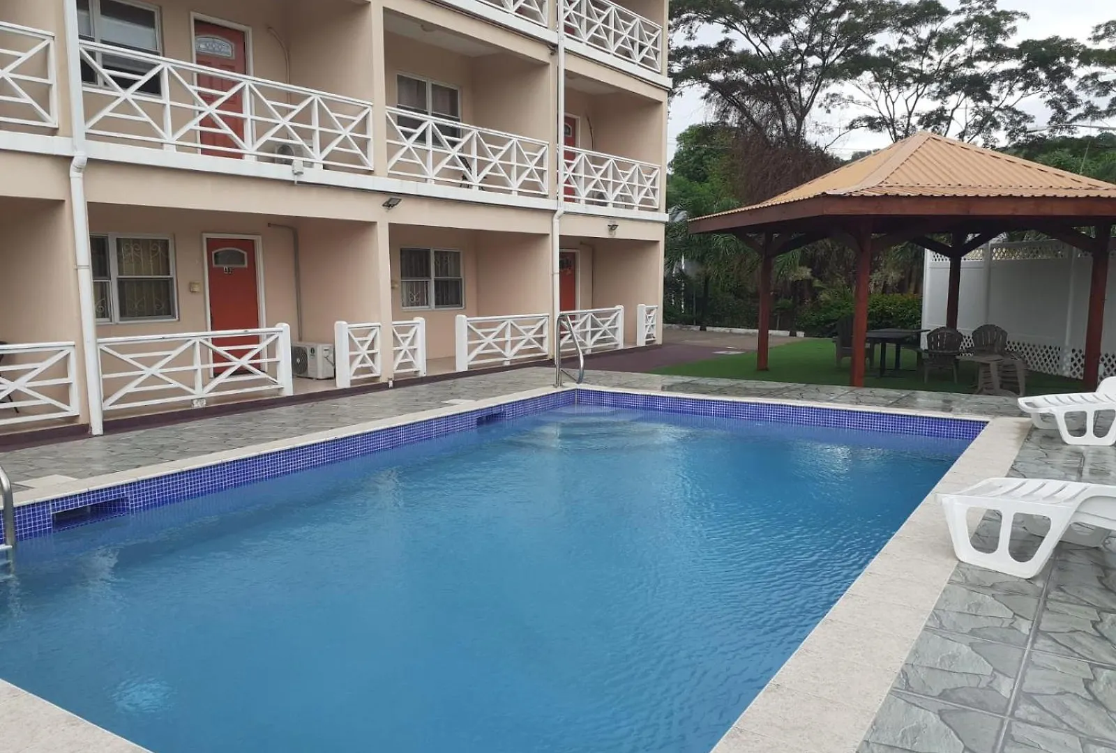 Compass Apartments True Blue